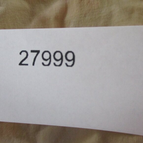 SKIMS Sheer Seamless Capri Catsuit Womens Medium Sand Bodycon Shaping NEW - Picture 9 of 9